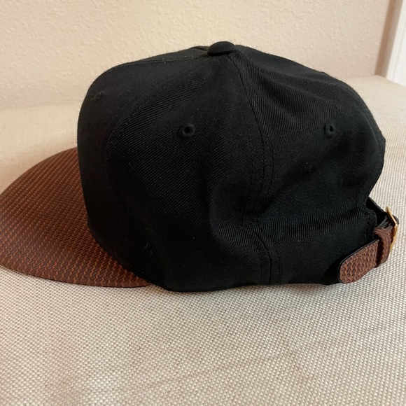 Daily Doses Carbon Leather Strapback - Picture 7 of 10